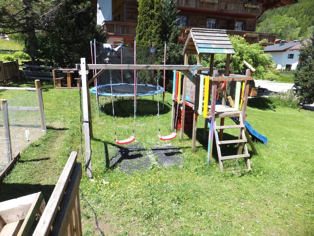 Haus Gipfelblick Apartment Lermoos Luaran gambar