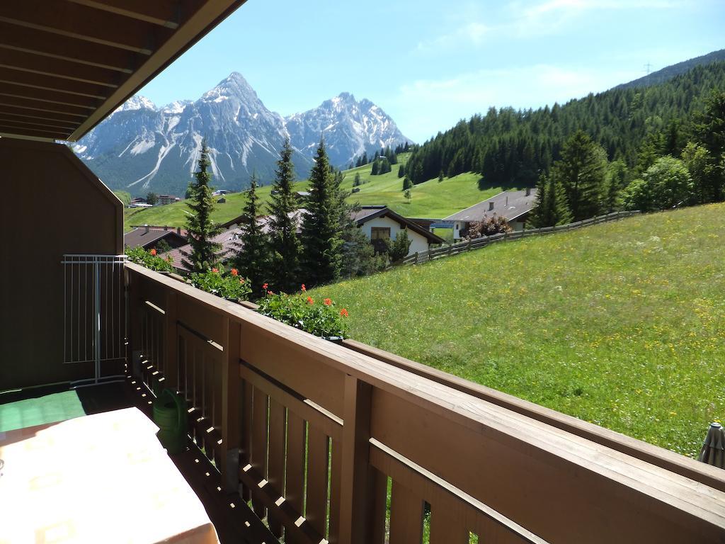Haus Gipfelblick Apartment Lermoos Luaran gambar