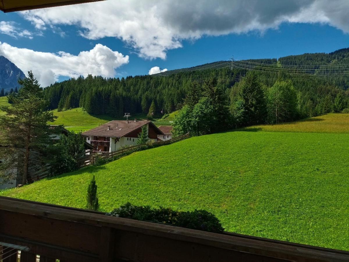 Haus Gipfelblick Apartment Lermoos Luaran gambar
