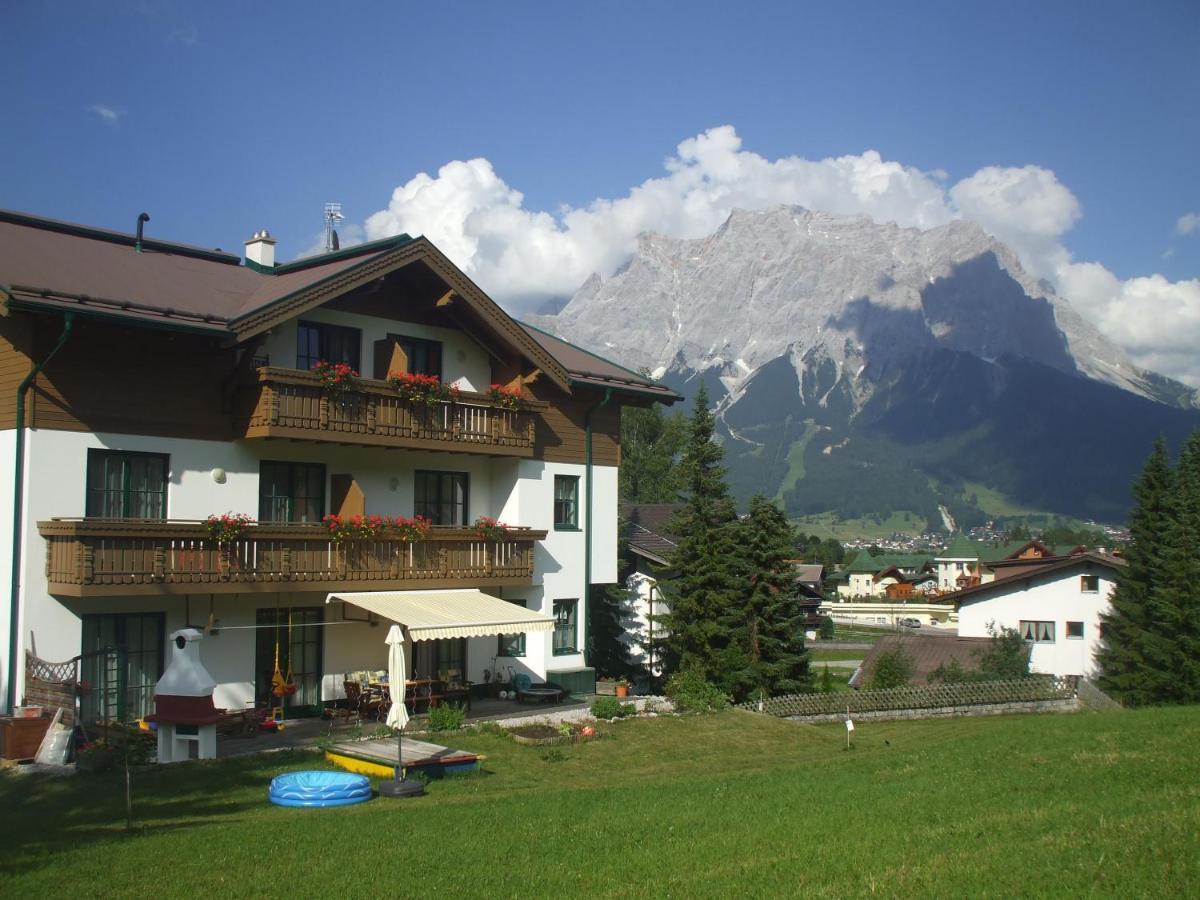 Haus Gipfelblick Apartment Lermoos Luaran gambar