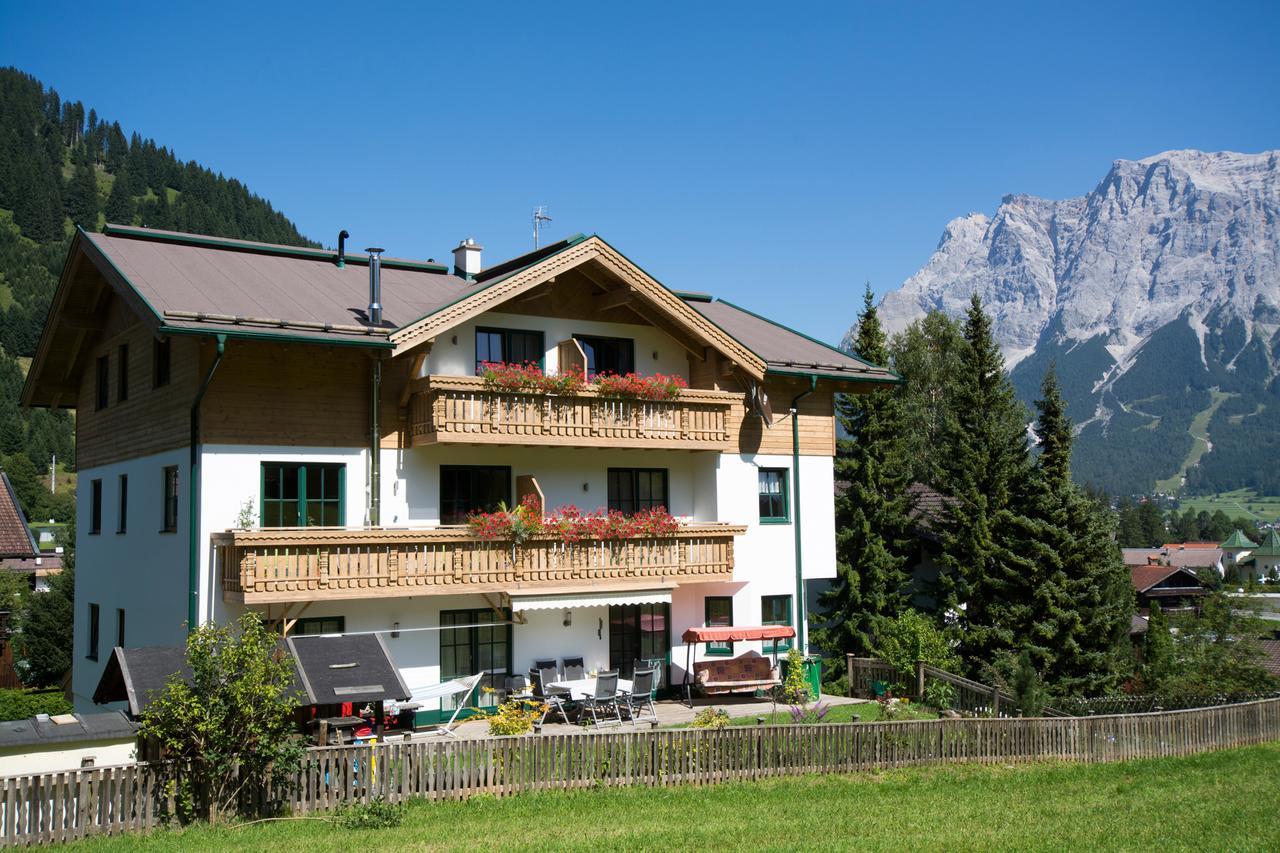 Haus Gipfelblick Apartment Lermoos Luaran gambar